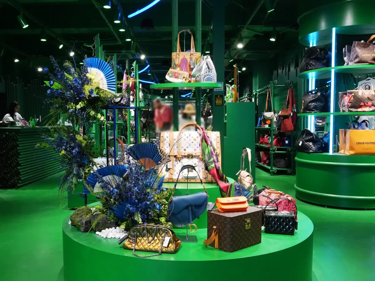 NUIR VINTAGE HARAJUKU（原宿）の店内